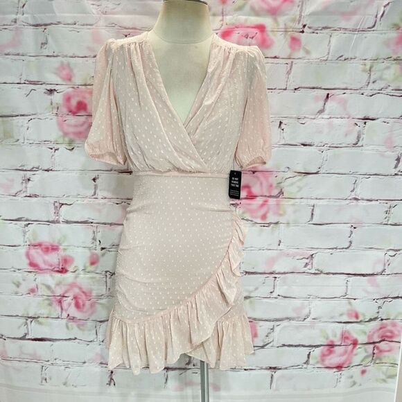 Express Women's Puff Sleeves Wrap Ruffled Swiss Dot Light Pink Dress Sz XXS NWT - Picture 1 of 9